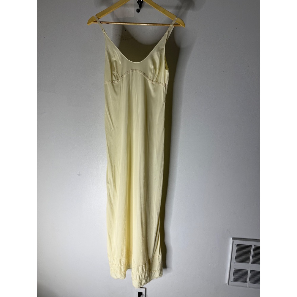 Lorraine butter yellow nylon maxi slip dress‎ size 36